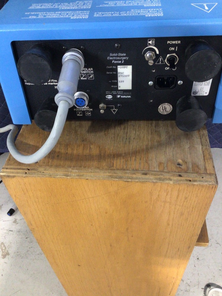 VALLEYLAB FORCE 2 ELECTROSURGICAL/CAUTERY UNIT INCLUDED E6008 FOOTSWITCH