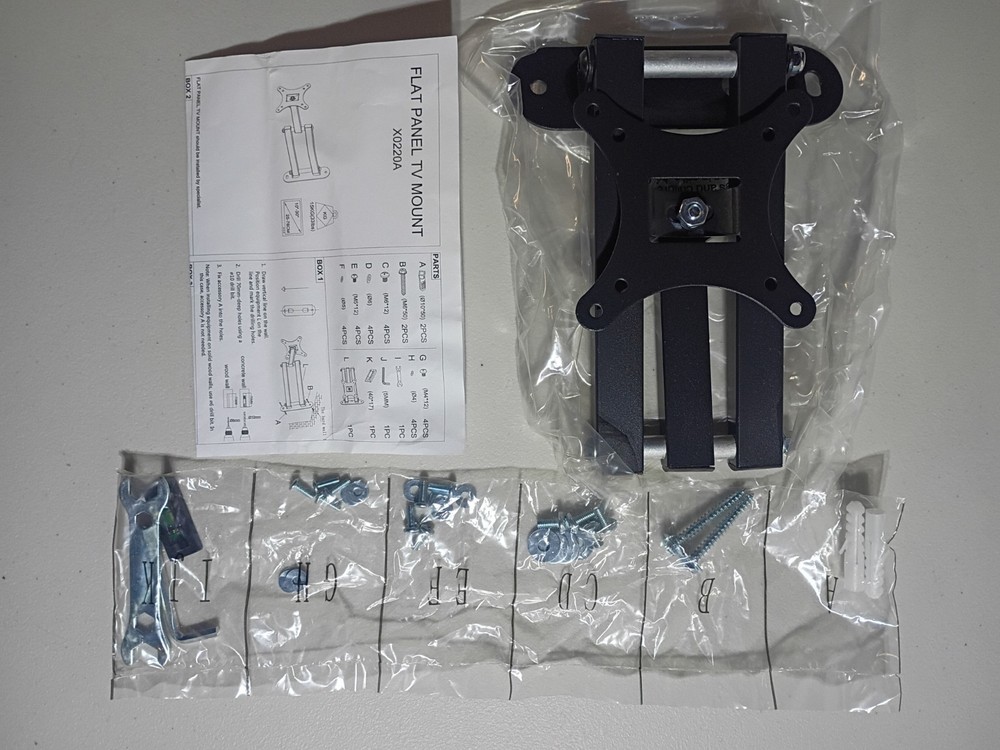 Flat Screen TV Wall Mount Bracket