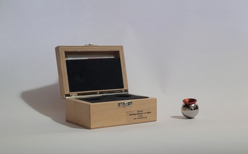 Leica Red Ring Reflector 1.5"