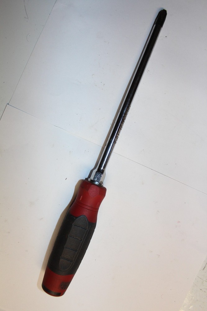 MAC TOOLS PB2084CR Mac-Grip™ Phillips® Screwdriver 8" x #4 Red