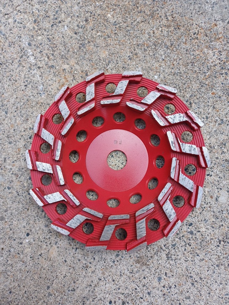 SYNTEC CW-714S1878-EA,S segment Cup Wheel 7" 14 Segment,Non Threaded, 18/20 Grit