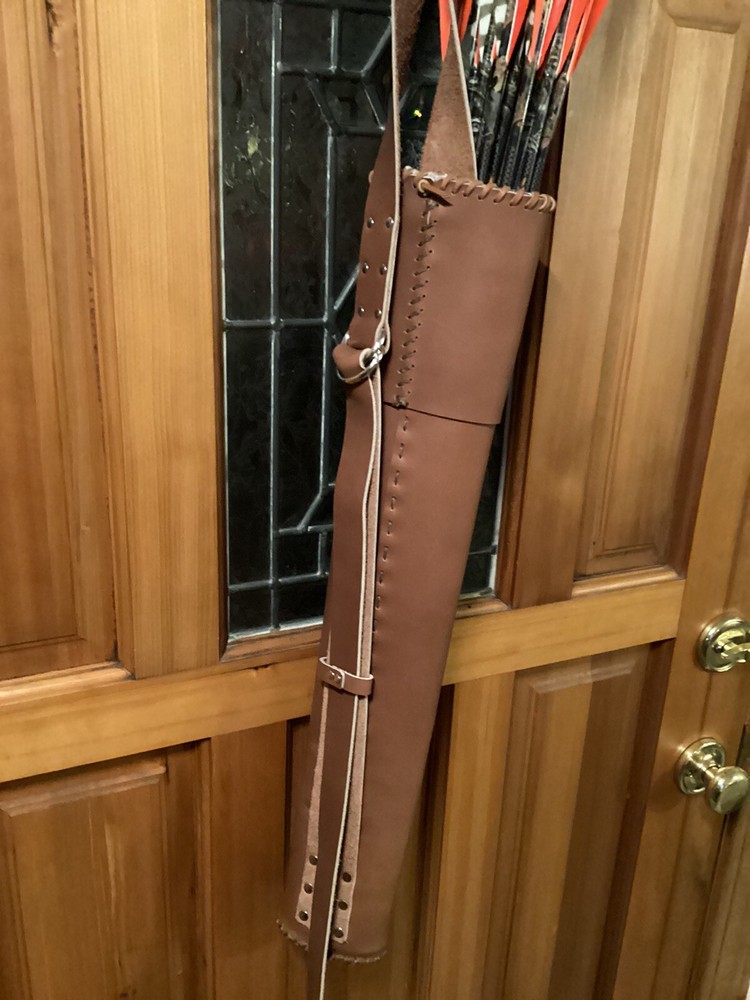 CUSTOM HANDMADE TRADITIONAL ARCHERY BACK QUIVER
