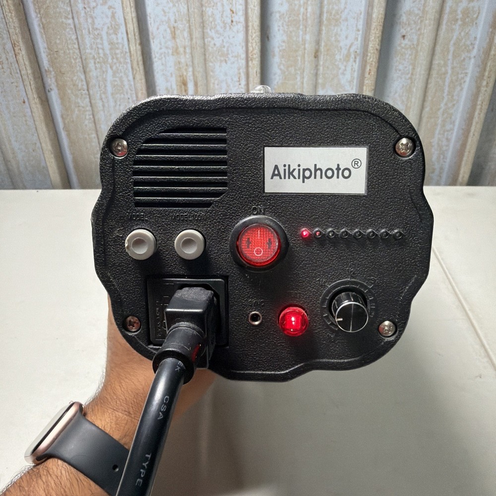 AIKIPHOTO P-200 Photo / Video Light Source Tested/Works