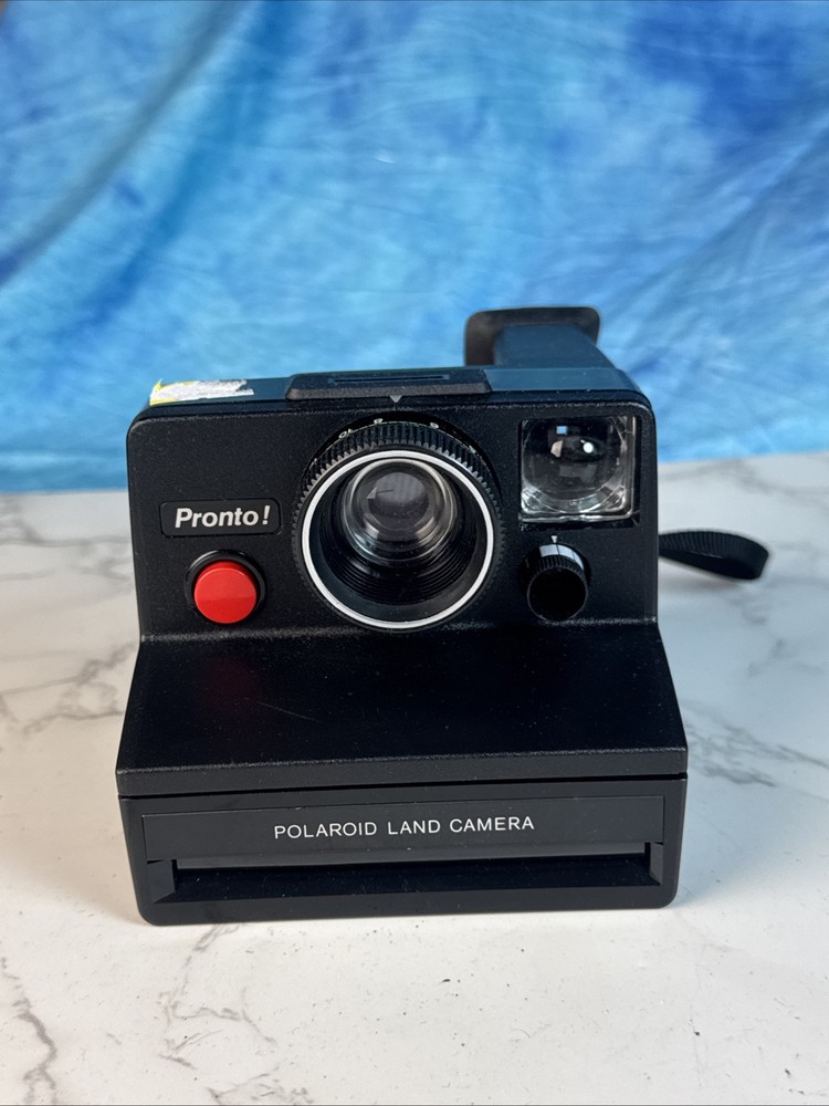 Polaroid pronto land camera  (1)
