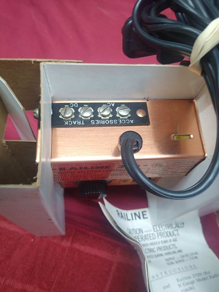 Railine 370 Powerpack Train And Accessory Transformer With Instructions And Box