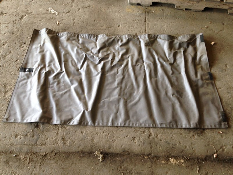 2012 Peterbilt 587 Curtains (732-10007)