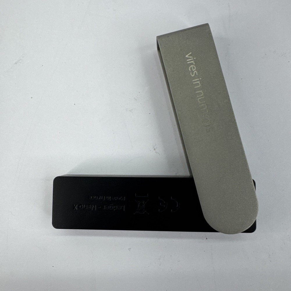 Ledger Nano X Crypto Hardware Wallet