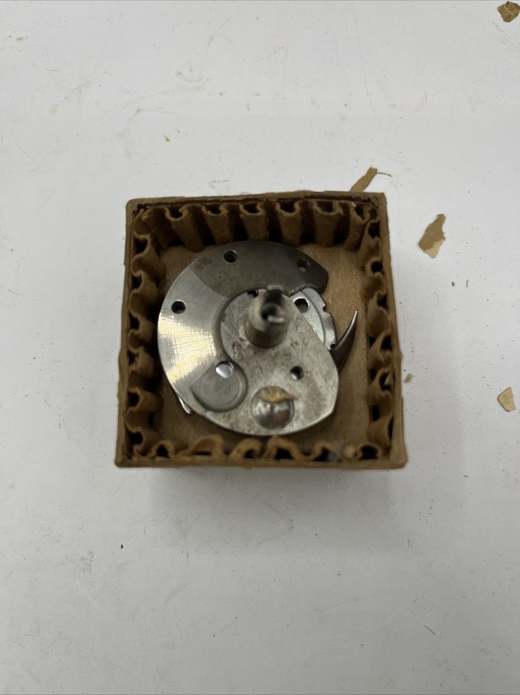 Simanco Usa Bobbin Case 210846