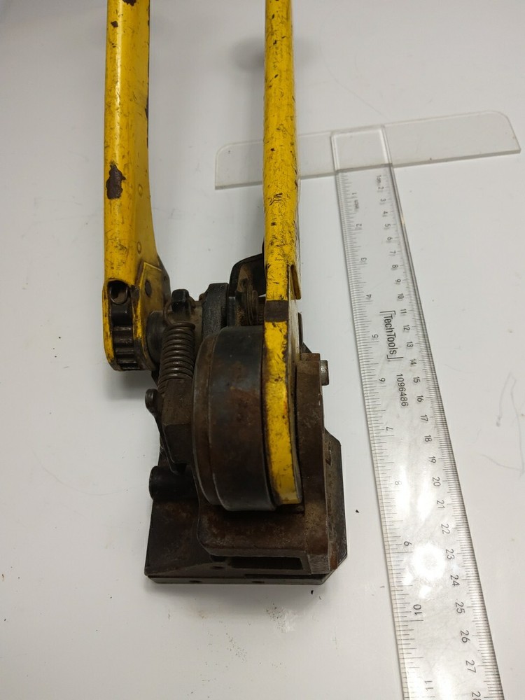 GENERICA STRAPPING TOOL (USED)