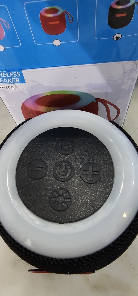 Wireless Speaker Portable Bluetooth Speaker with RGB Lights