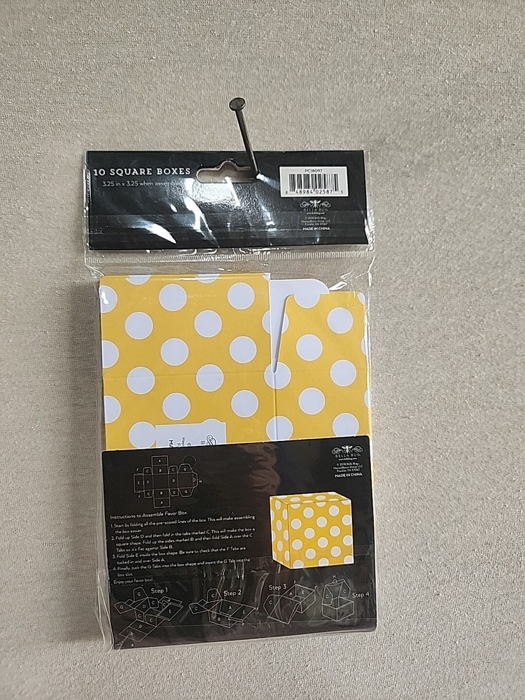 Bella Bug 10 Square Boxes 3.25" X 3.25" Yellow