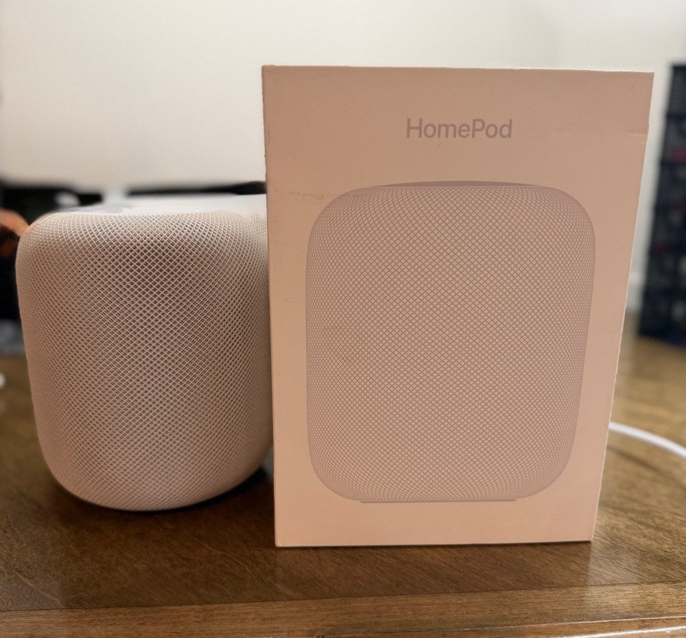 Apple HomePod Speaker  - White MQHV2LL/A