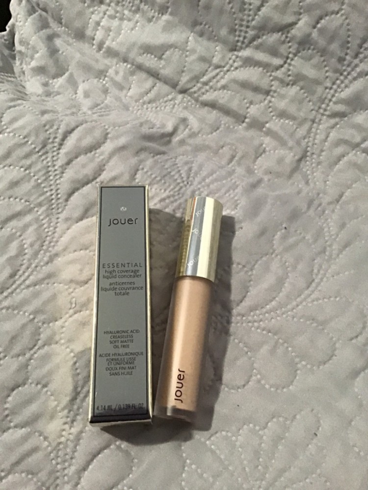 JOUER Essential High Coverage Liquid Concealer CUSTARD new in box