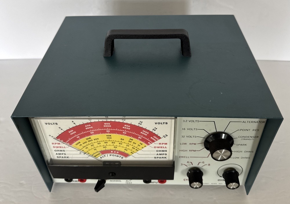 Heathkit Engine Analyzer Model CM-1050 With Cords Vintage Untested Clean