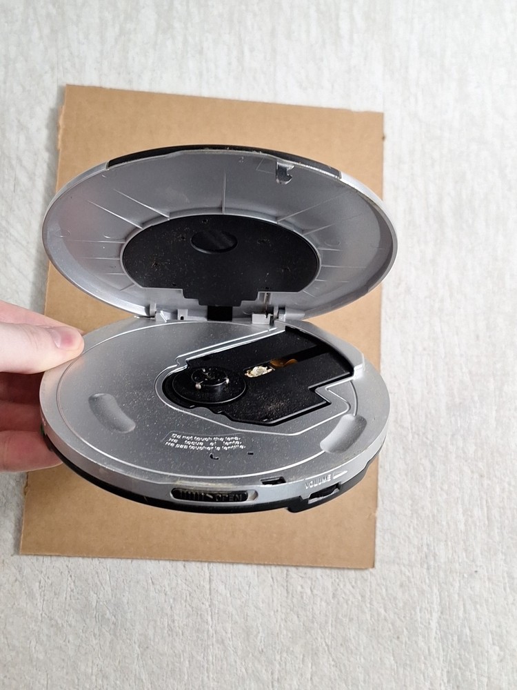 Durabrand CD Walkman Model CD-565