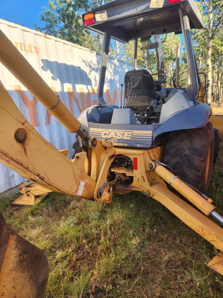 Case BACKHOE 1999 LOW running Hours