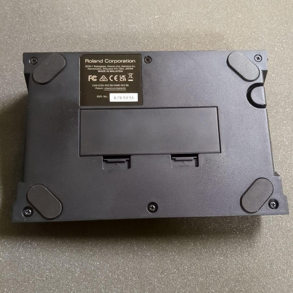 BOSS VE-22 Vocal Performer Multi-Effects Processor Harmony Reverb Echo