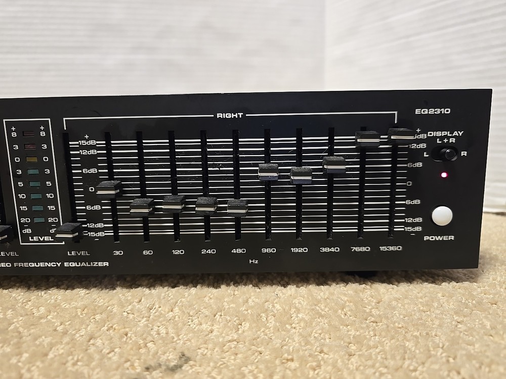 Numark EQ2310 10-Band Stereo Frequency Equalizer Tested.