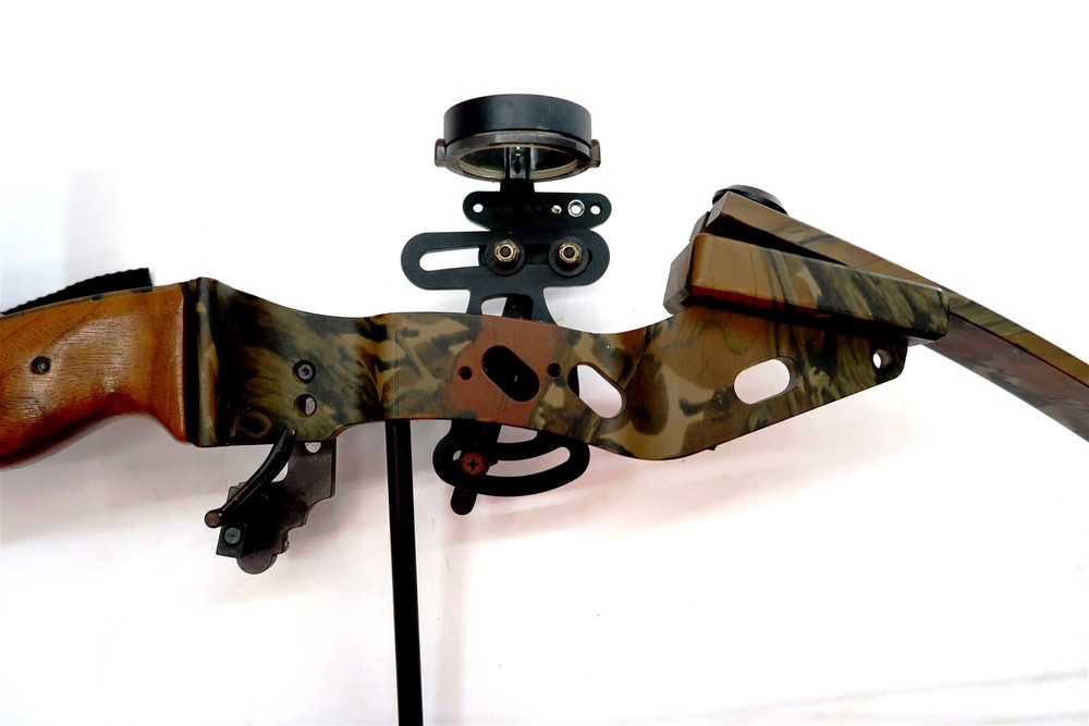 STERNER DUTTERA RHINO Compound Bow w/ Cobra Sight by SRD Designs Corp