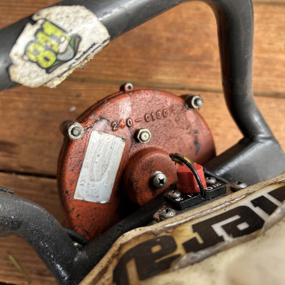 General Post Hole Digger PARTS ONLY RUNS BLOWS OIL