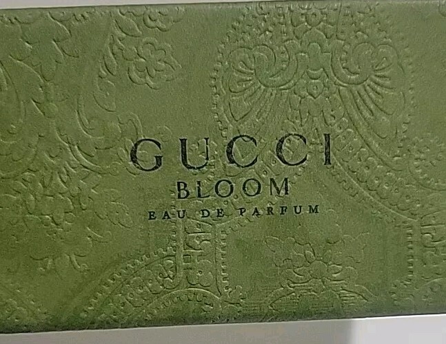 👀》🔥AUTHENTIC Gucci Logo Imprinted Green Gucci Bloom Empty Storage Gift Box 🆕️