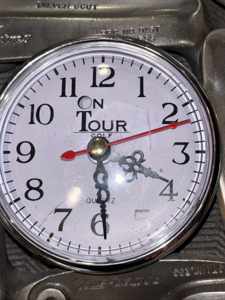 Golf Club Clock Made with Repurposed Irons. Clock Is Not Working.