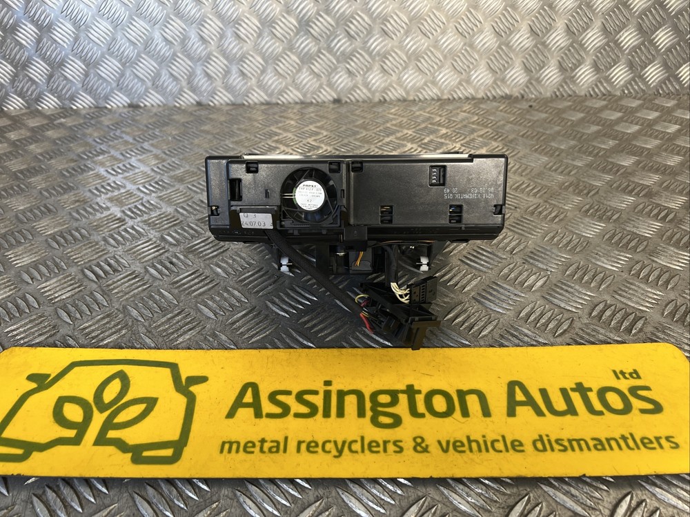 2002-06 Mercedes E-Class W211 6 CD Changer Unit + Hazard Switch Panel