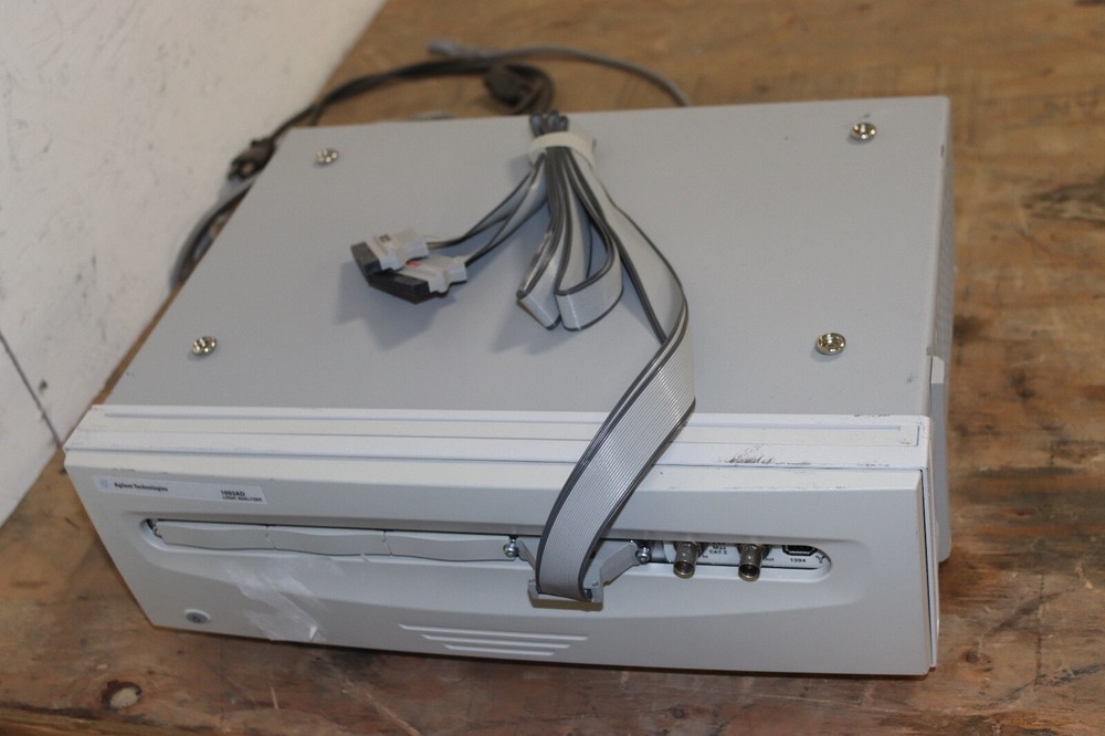 AGILENT Hewlett Packard Technologies 1693AD Logic Analyzer