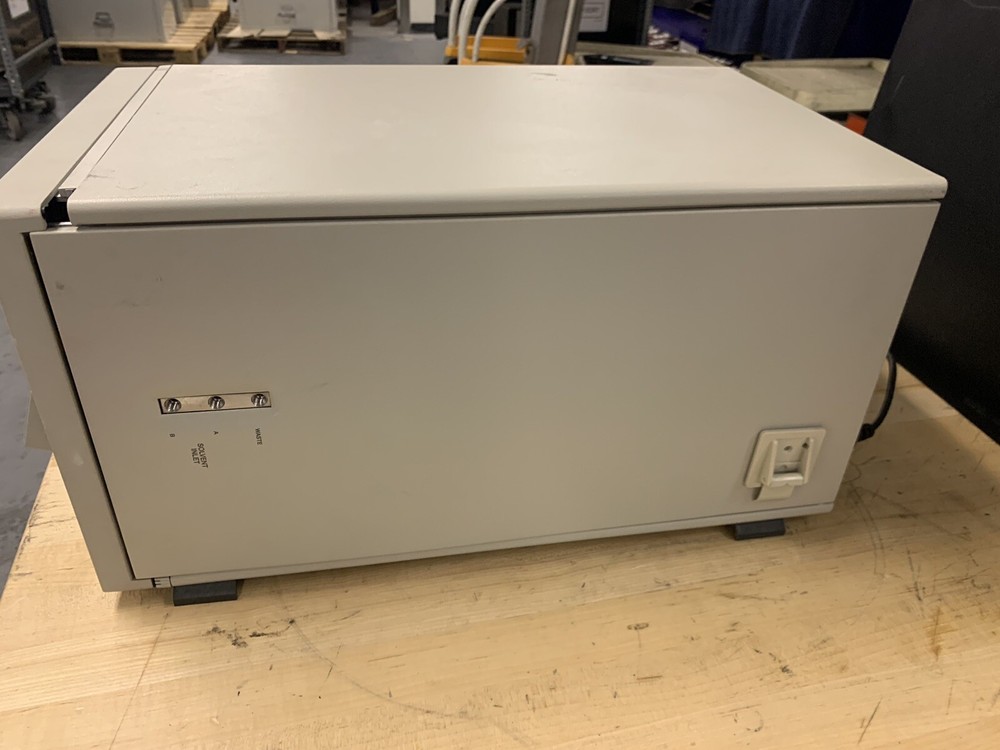 Applied Biosystems ABI 140C (140C-00) HPLC Microgradient Pump System