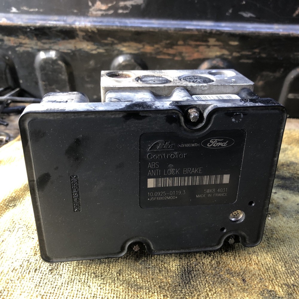 Ford Focus ABS Pump Control Module 2M512M110EE — TESTED