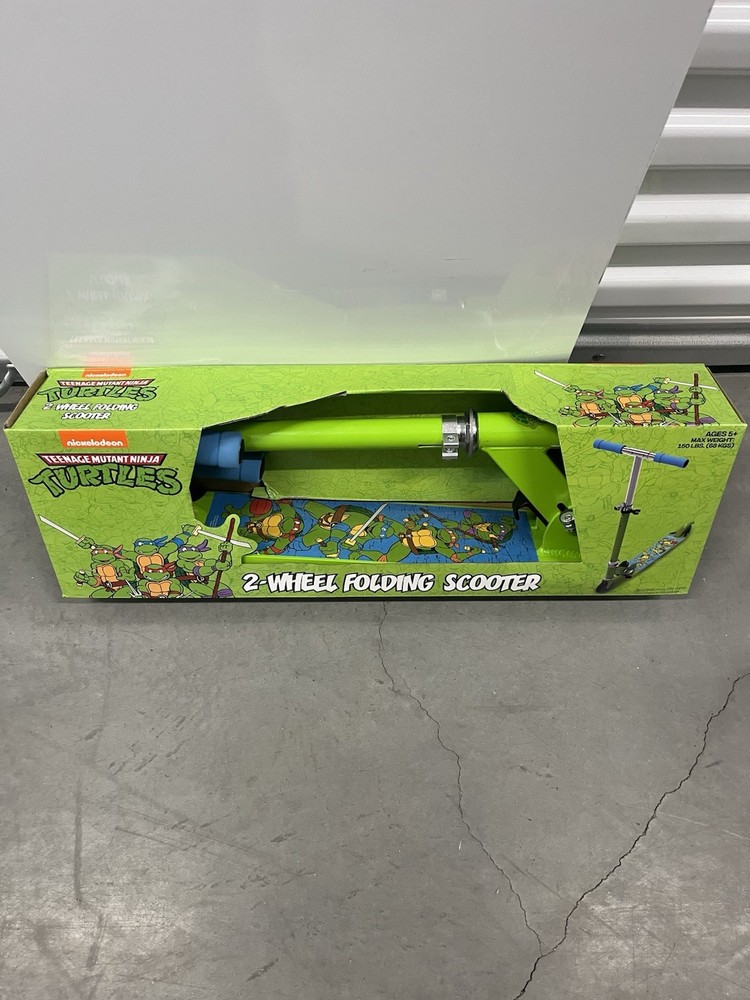 Nickelodeon Green and Blue Action Scooter