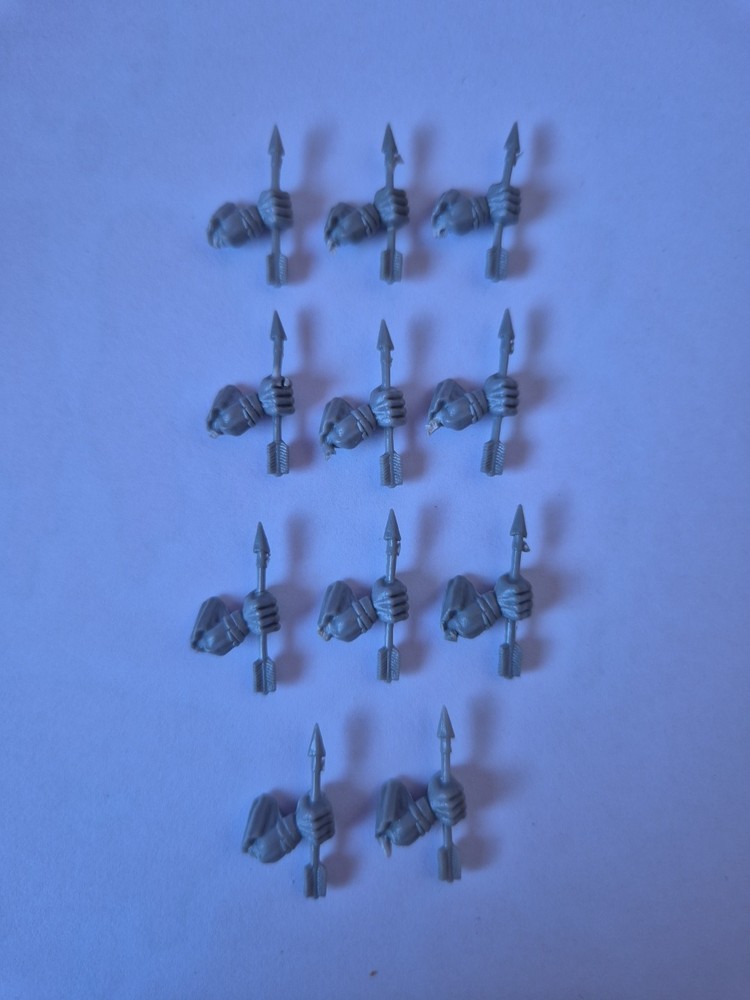 Warhammer Night Goblin Arrow Arm x 11