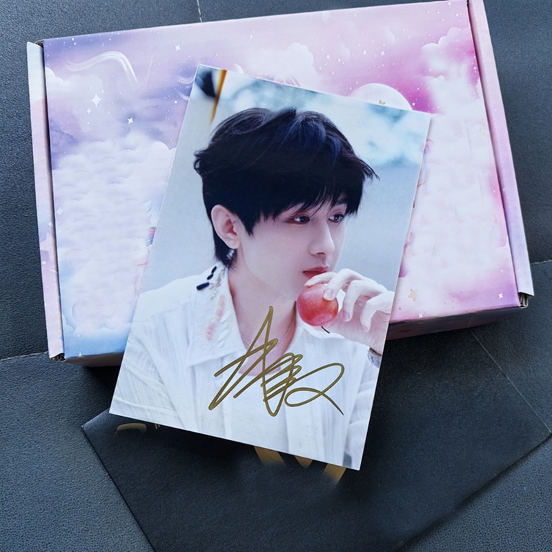 Cheng Yi Autographed Signed Photos Collection