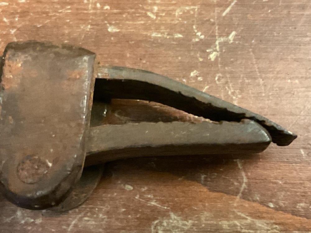 Unknown Tool - Works Like Clamp?? 4” Long