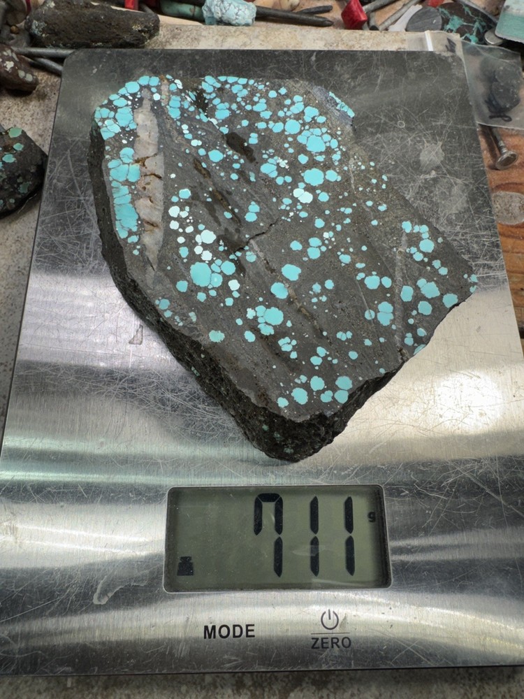 Stabilized hubei turquoise rough