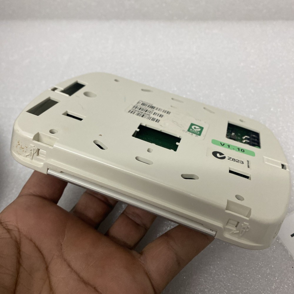 DSC PK5508 PowerSeries 8 Zone Keypad English