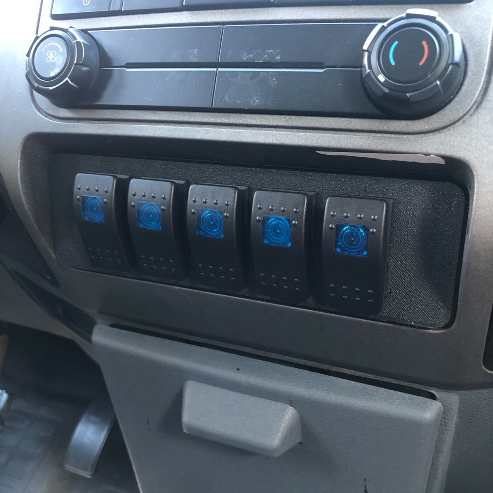 08-16 F250, F350 Rocker Switch, USB, Voltmeter, Mount Panel