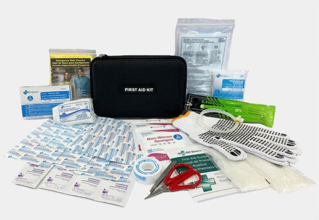 VOLVO FIRST AID KIT *NEW* OEM