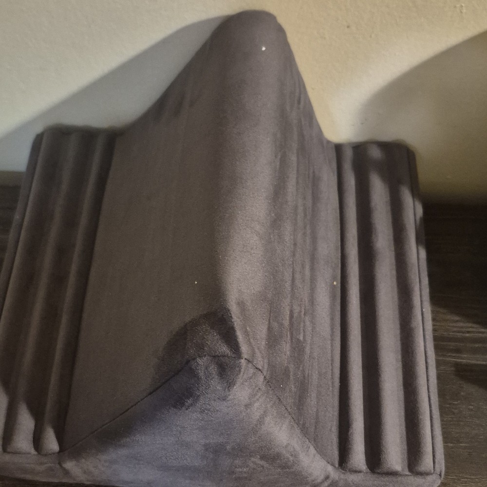 Lamicall Gray Fabric Pillow Stand for Tablets and eReaders