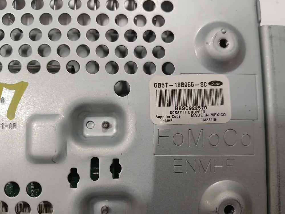 EXPLORER 2018 Info-GPS-TV Screen 3184203