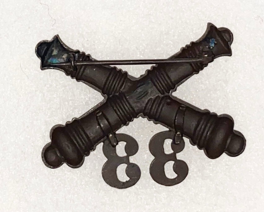 Pre-WWI 33rd Coast Artillery Collar Badge