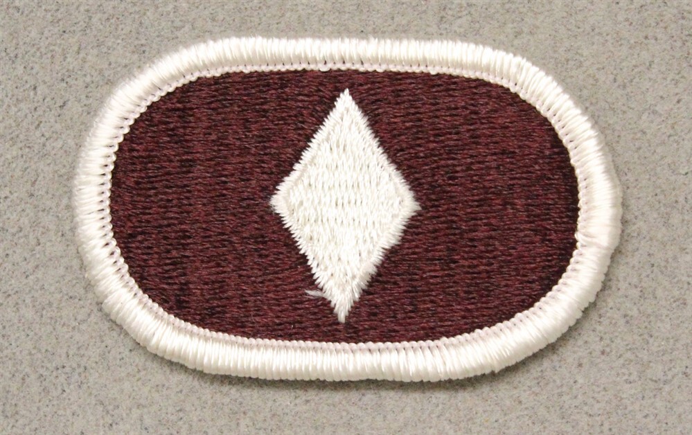 Airborne Oval Patch 869: 44th Medical Command - merrowed edge
