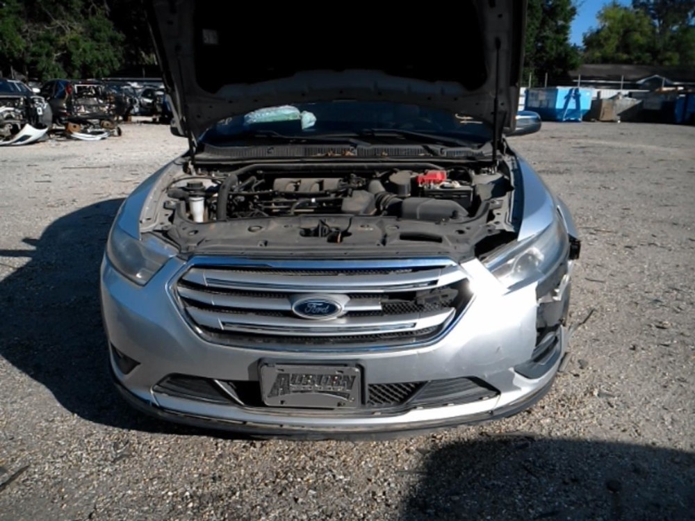 TAURUS    2013 Fuse Box Cabin 104828844