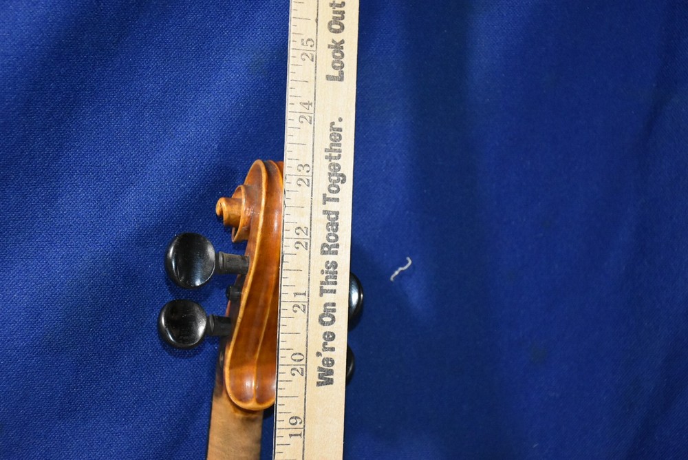 Jacobus Stainer in Absam 1665 Violin w/ 2 Bows