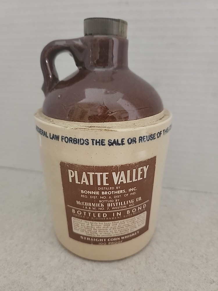 Excellent Empty McCormick Platte Valley 1 Pint Jug!