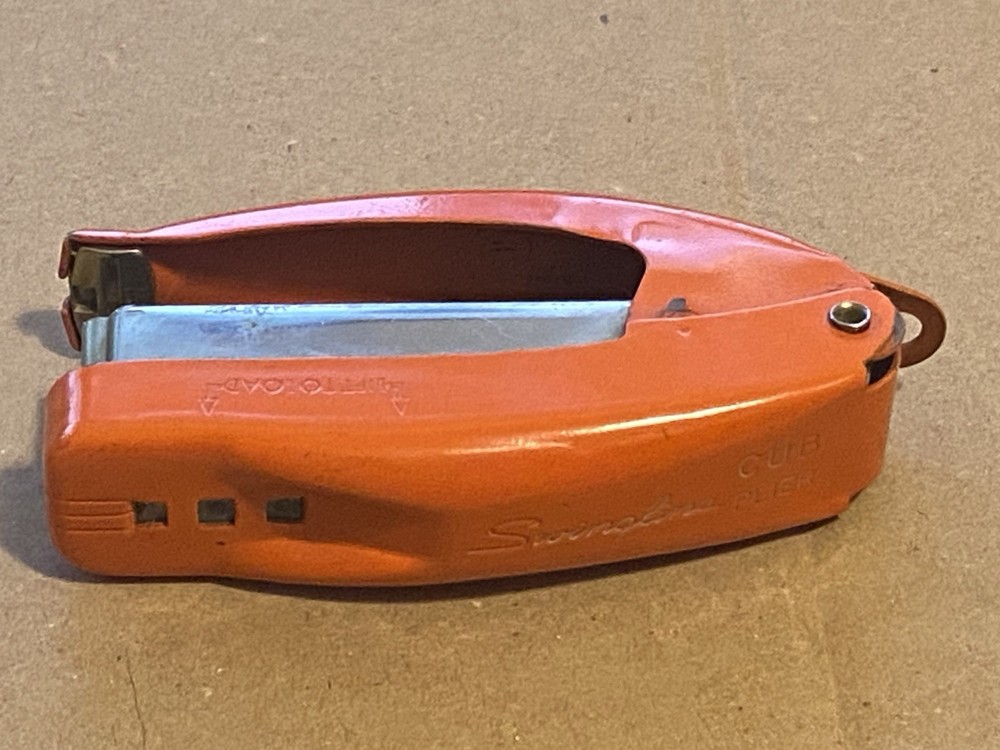 Vtg Orange Swingline Cub Plier 4” Stapler
