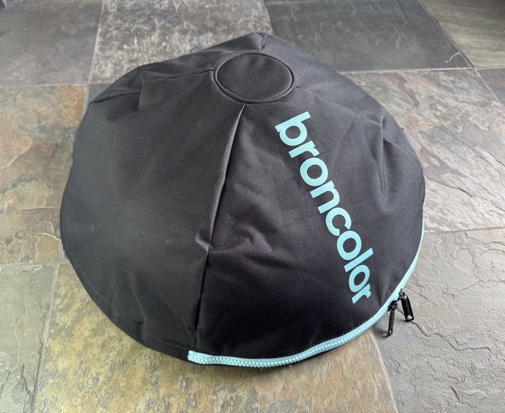 Broncolor 20" Beauty Dish Reflector Silver/ Case/Grid / Diffusion sock