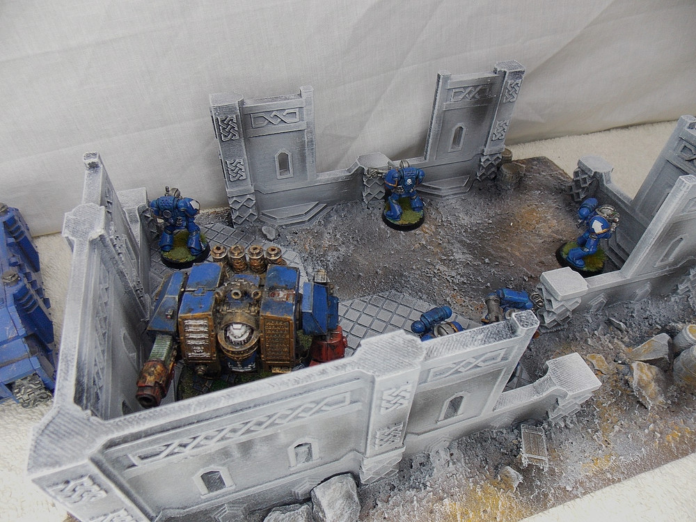 WARGAMING TERRAIN PAINTED BUILDING