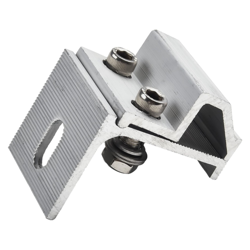Professional Looking Solar Panel Roof Mounting Clips for Enhanced Appearance