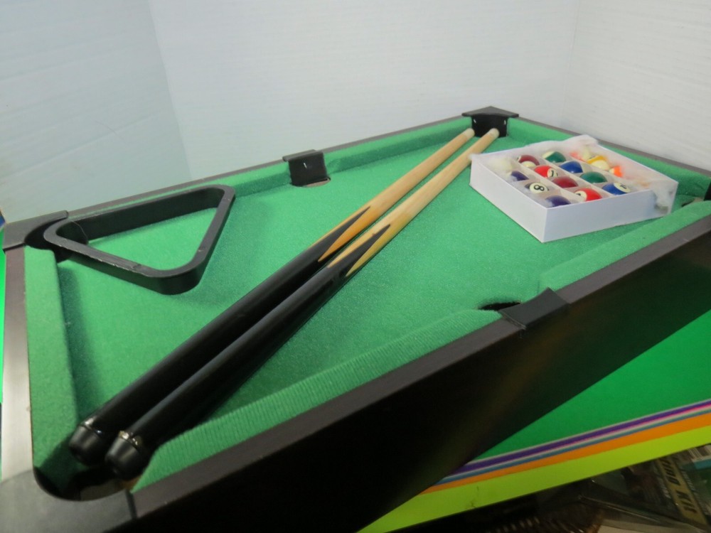 Mini Table Top Pool Table 20" x 12" W/2 Pool Cues Billiard Balls, Triangle W/Box